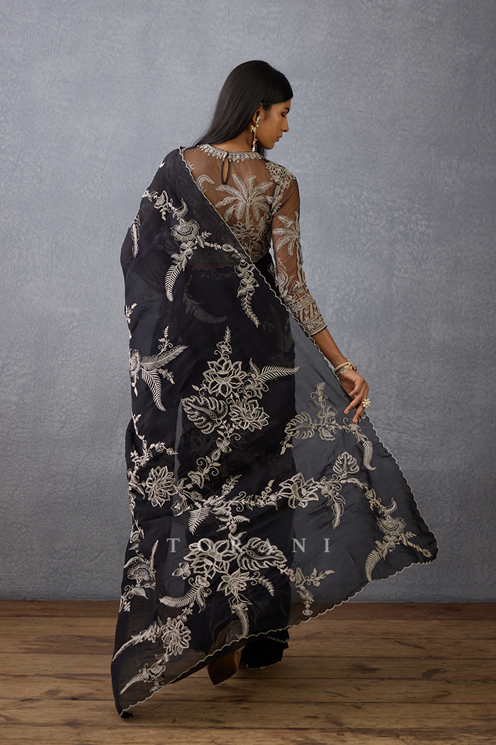 Raat Rani Pankhuri Saree