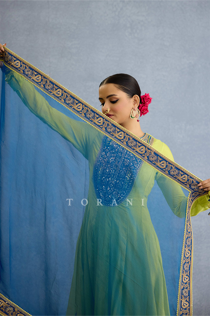 Gul-Mina Sheeba Kurta Set