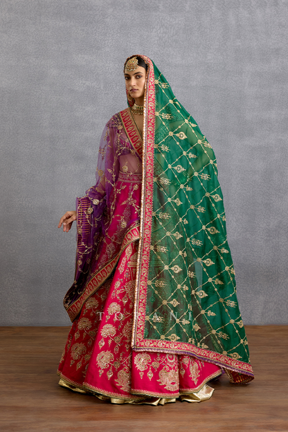 Zamardi Malika Odhni