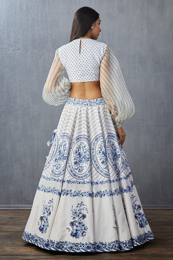 Neeli Gauraiya Poulami Lehenga Set