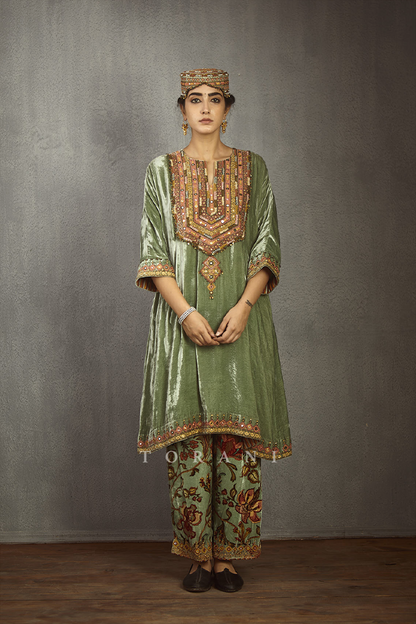 Champa Makhmal Sindhi Topi