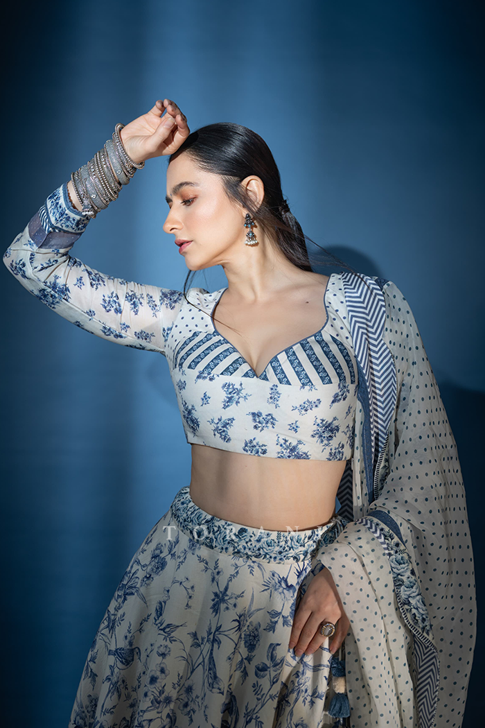 Sanjeeda Shaikh In Our Neeli Gauraiya Aarohi Lehenga Set