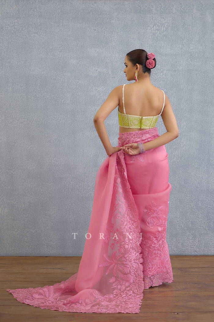 Kamalini Advika Saree
