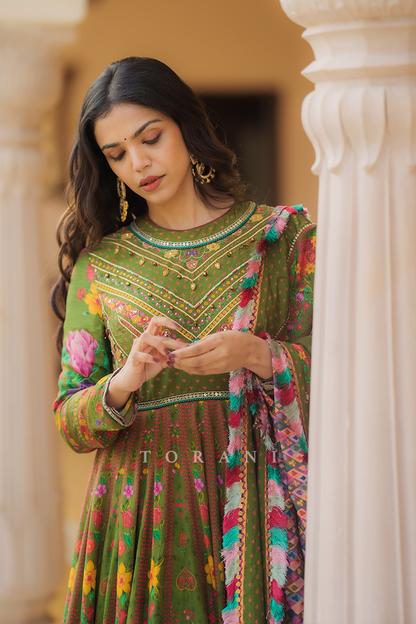 Shriya Pilgaonkar in our Dil Saaz Zareen Anarkali Set