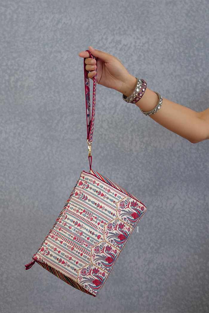 Coromandel Purna Pouch