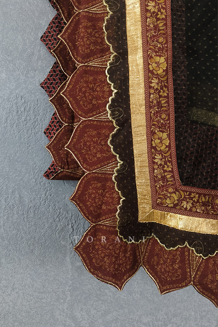 Sale- Gulghast Mahnaz Lehenga Skirt with Odhni