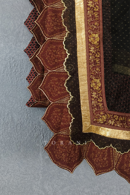 Sale- Gulghast Mahnaz Lehenga Skirt with Odhni