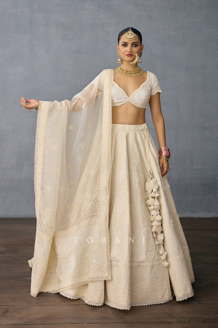 Maahe Navya Veil Odhni