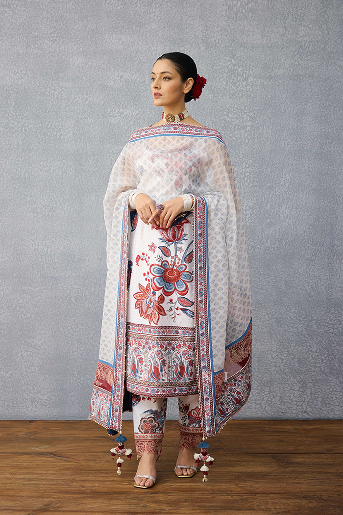 Coromandel Anvita Kurta Set