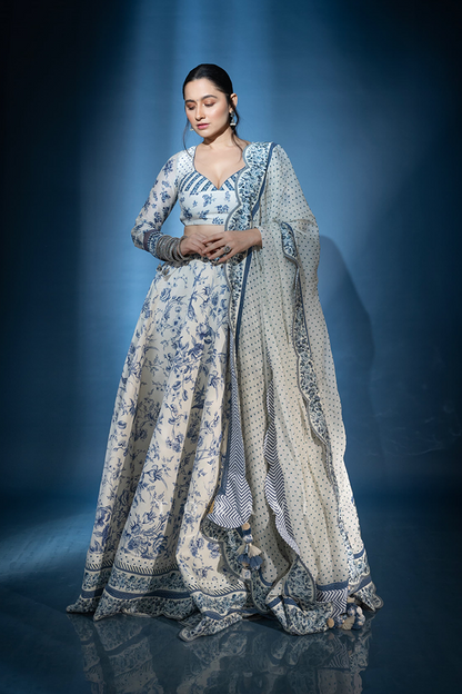 Sanjeeda Shaikh In Our Neeli Gauraiya Aarohi Lehenga Set