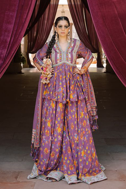 Anubha Singh In Our Dil Kusha Rafat Sharara Set