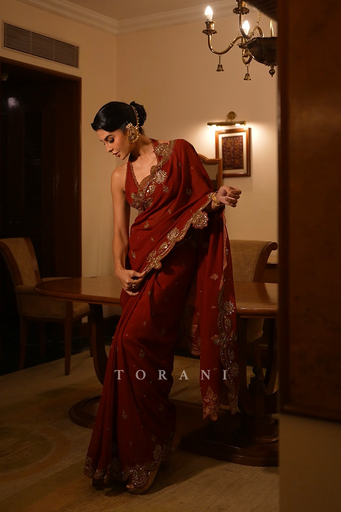 Jacqueline Fernandez In Our Shamse Parthi Saree Set