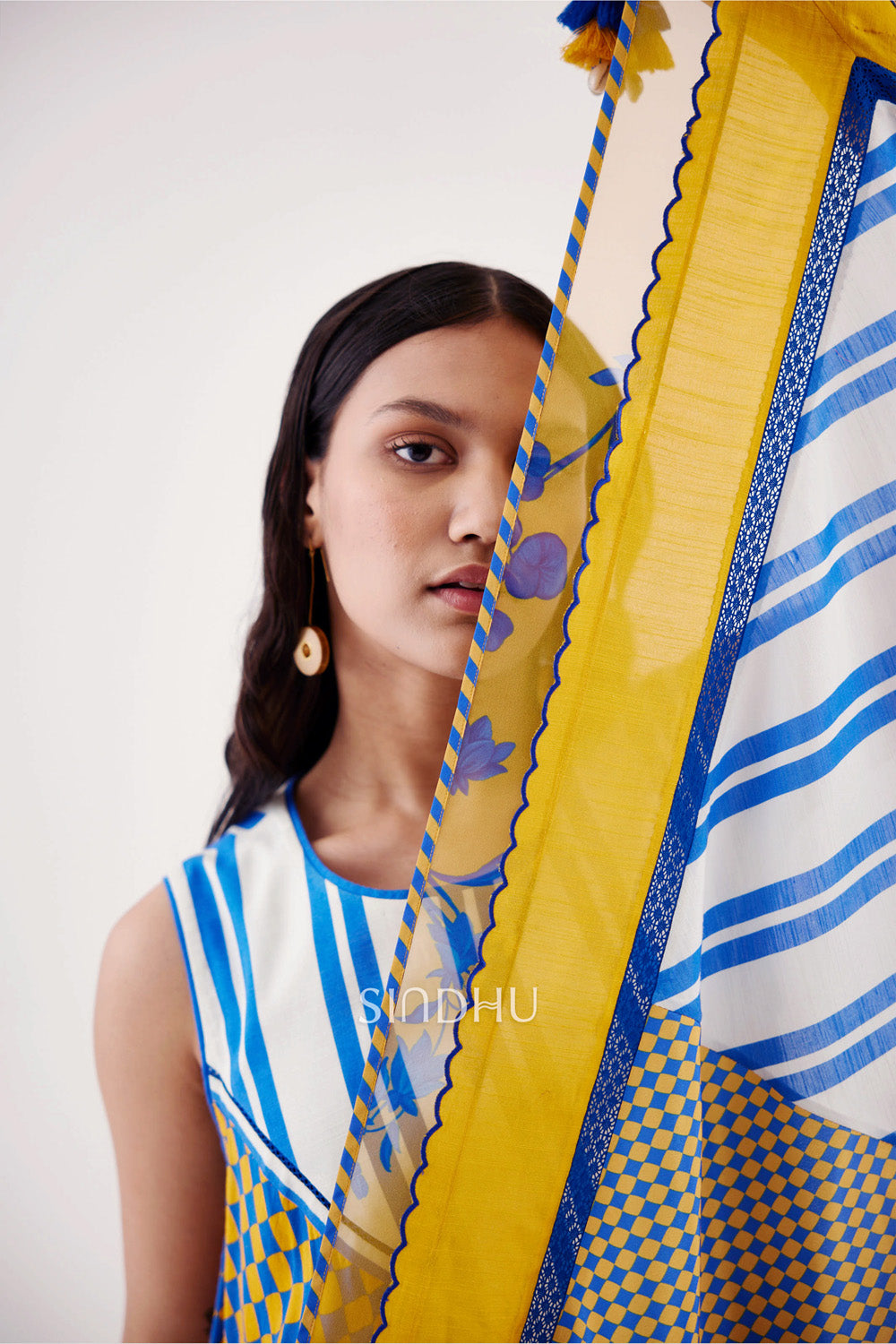 Thiti Square Scarf