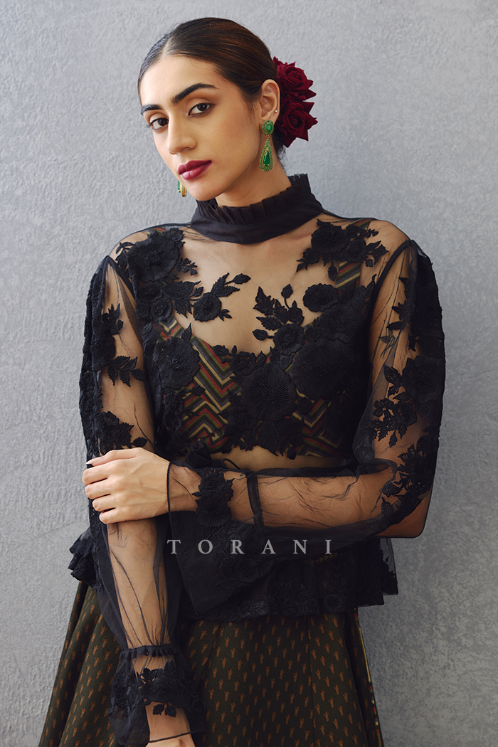 Gulghast Poulami Lehenga Set