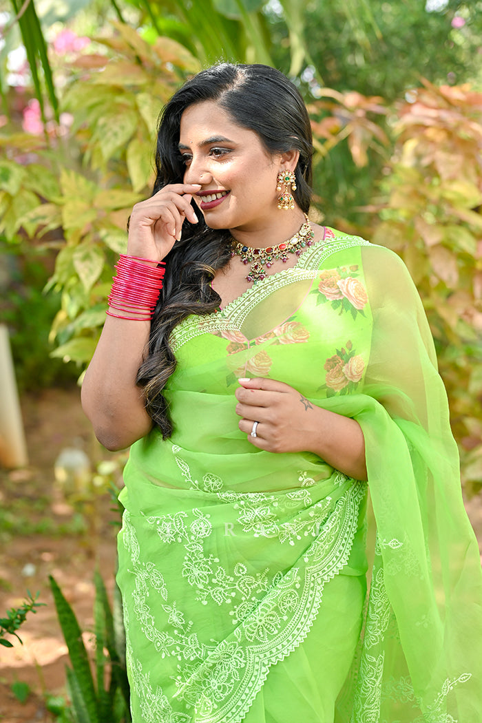 Medhini Reddy in Angoori Vaapika Ishwari Saree Set