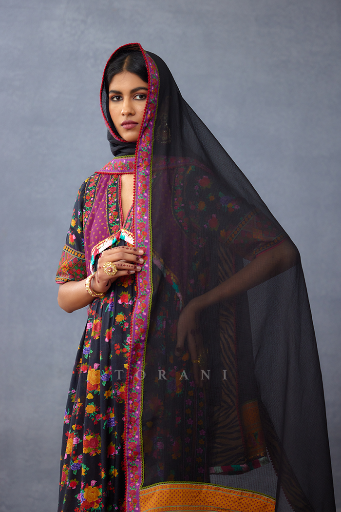 Dil Shaad Aafiya Odhni