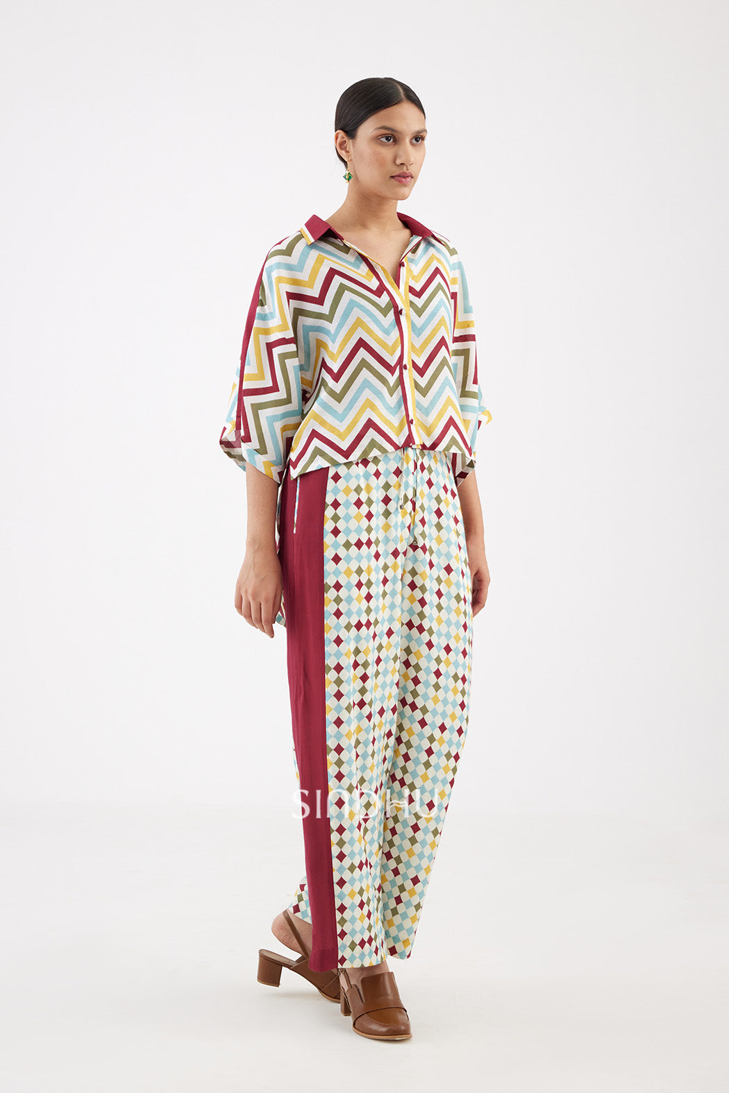 Vetra High-Low Shirt