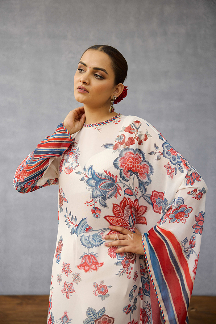 Coromandel Navanya Kaftan Set