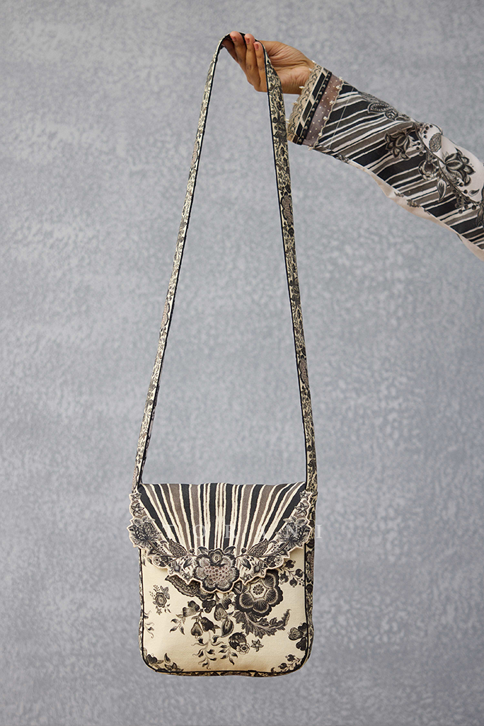 Kalamkari Aashi Sling Bag