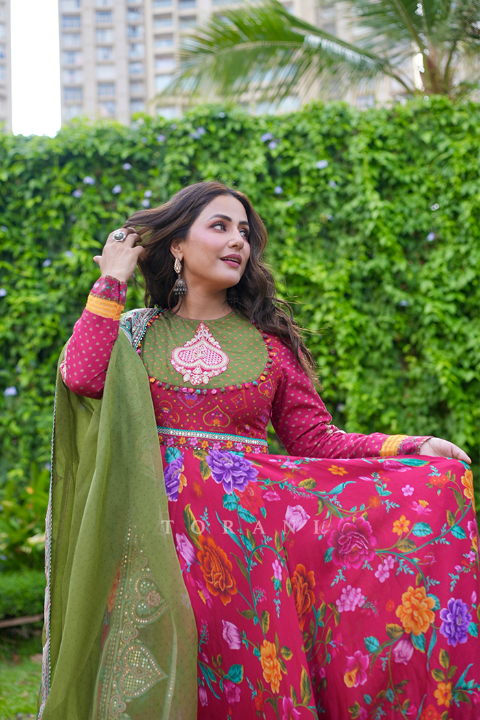 Hina Khan In Our Dil Surkh Nimat Anarkali Set