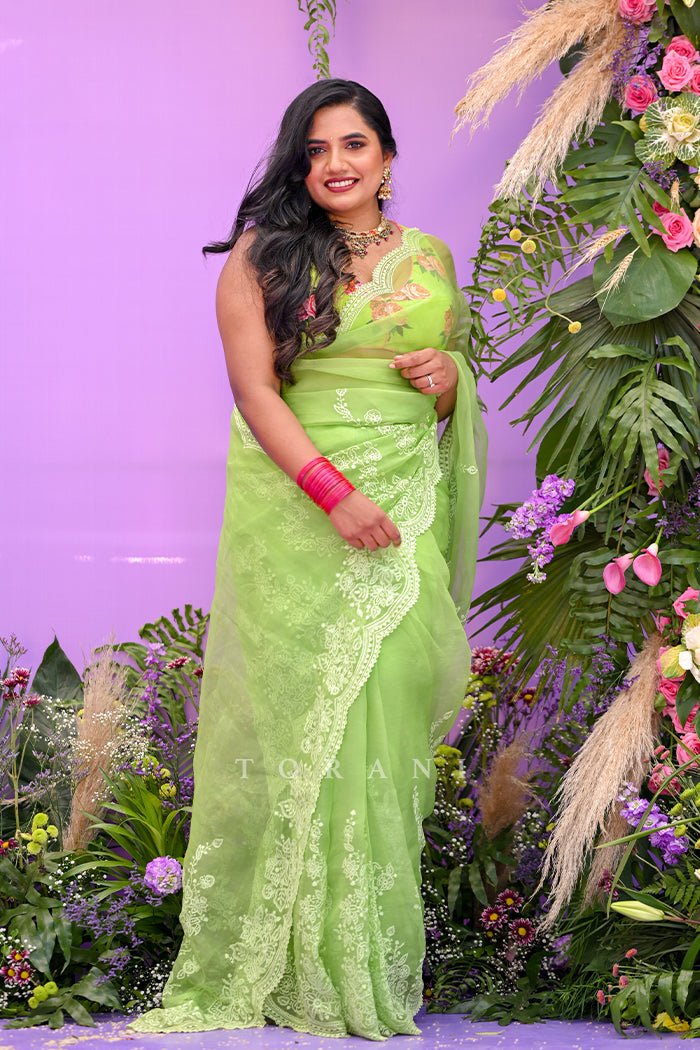 Medhini Reddy in Angoori Vaapika Ishwari Saree Set