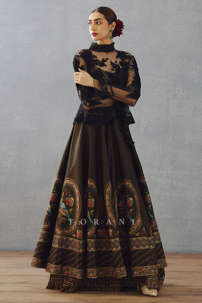 Gulghast Poulami Lehenga Set