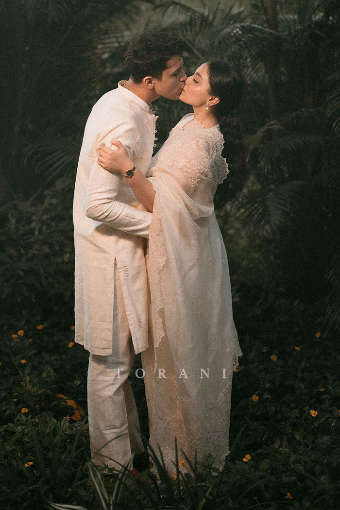 Kreenal Gala in our Swetah Farrin Saree Set