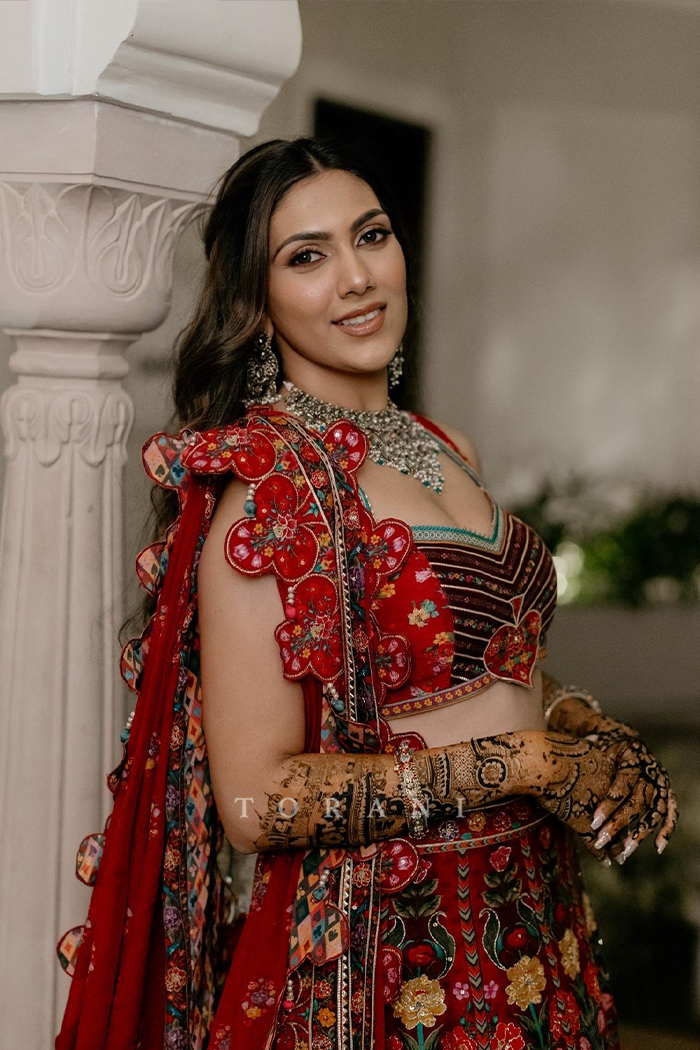 Mussarat in our Dil Surkh Anjani Lehenga Set