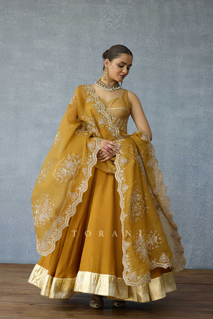 Mehre Chandrani Anarkali Set