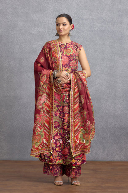 Laalima Tanuja Kurta Set