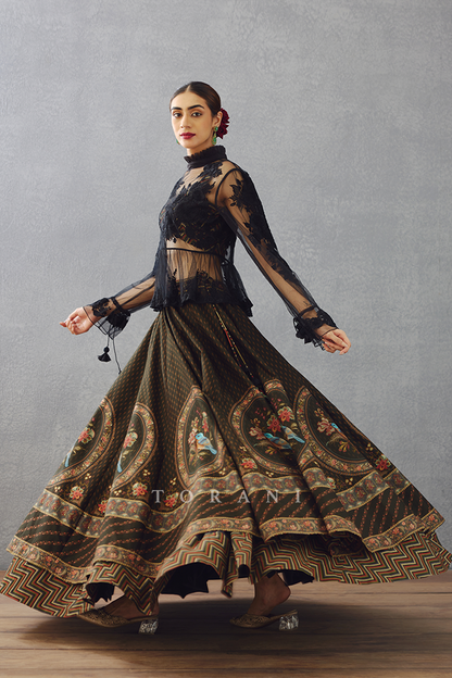 Gulghast Poulami Lehenga Set