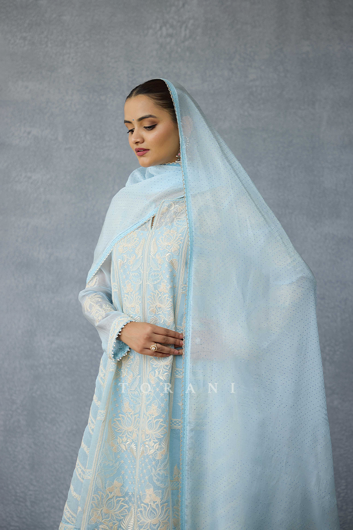 Pushkar Samrina Odhni