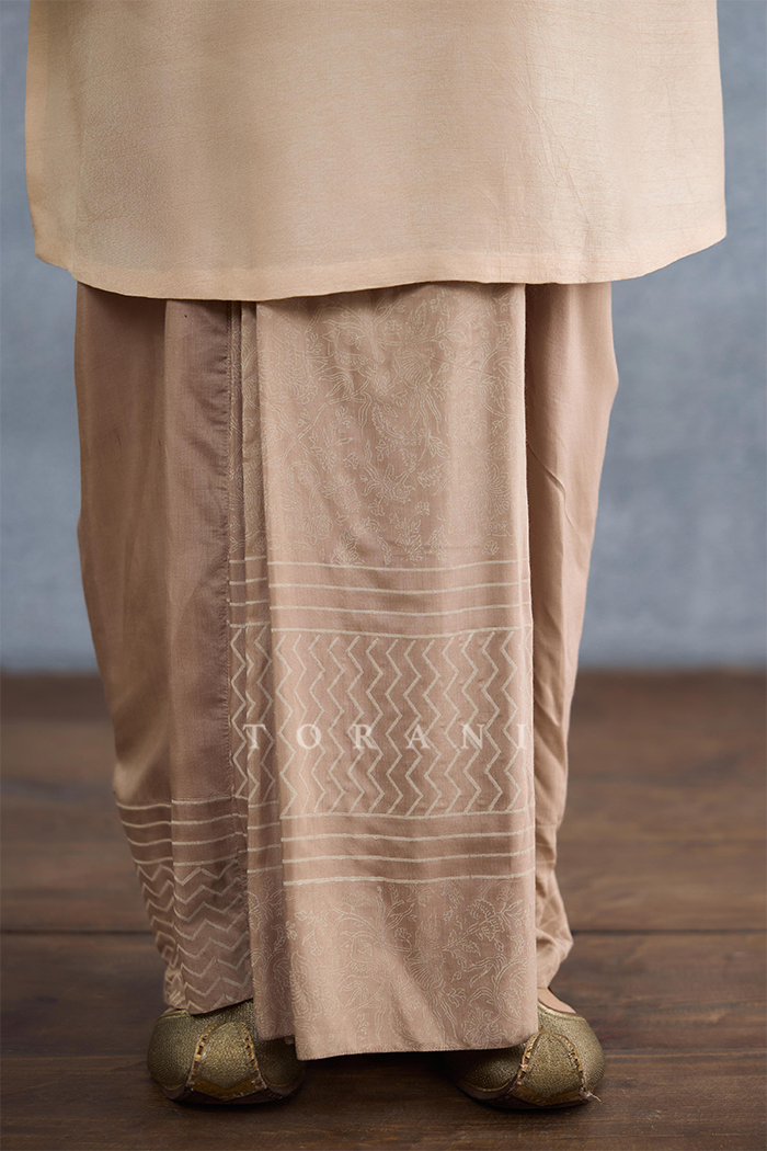 Noore Ratul Dhoti Set