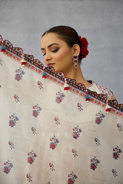 Coromandel Naynaa Anarkali Set