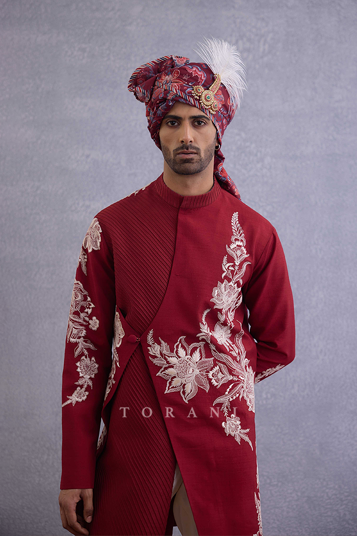 Qarmazi Parthik Kurta Set