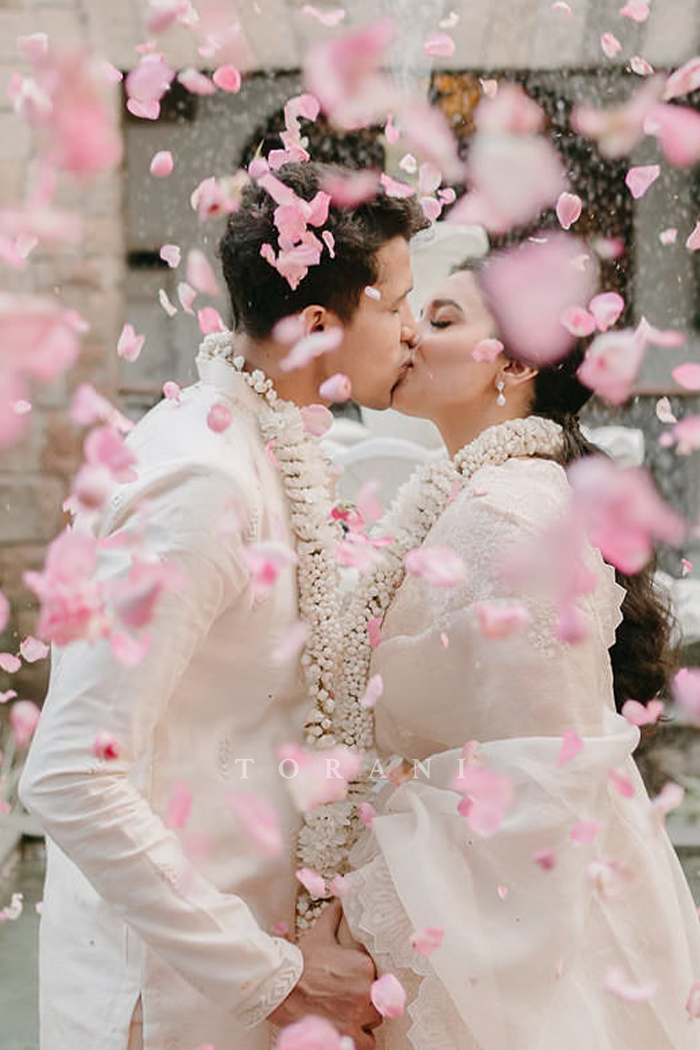 Kreenal Gala in our Swetah Farrin Saree Set