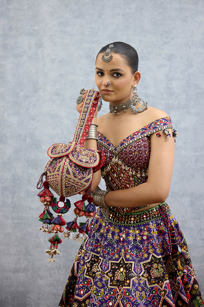 Niladri Mauri Iqra Potli