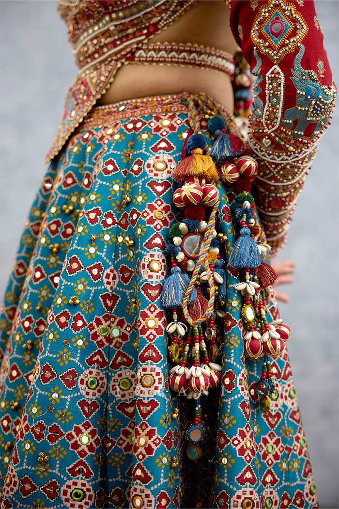Kanak Varnaabha Lehenga Set