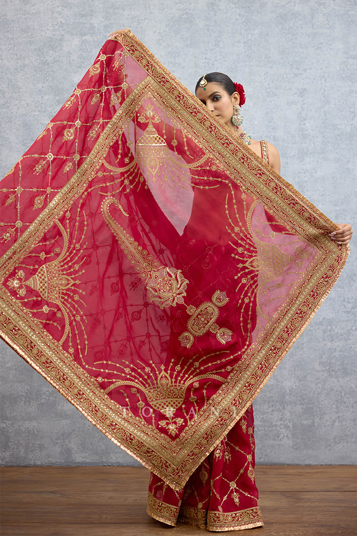 Lakshma Nayra Saree