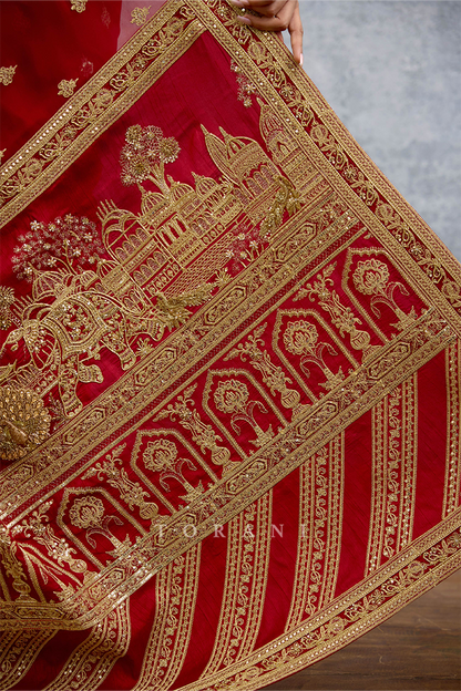 Lakshma Hoorain Saree