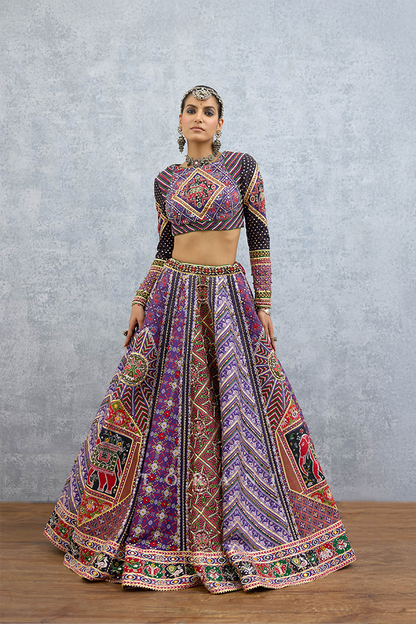 Mura Yalis Kanak Lehenga Set