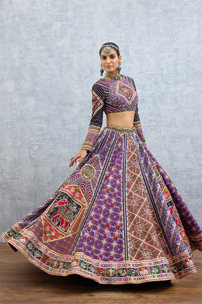 Mura Yalis Kanak Lehenga Set