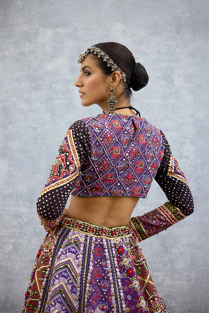 Mura Yalis Kanak Lehenga Set