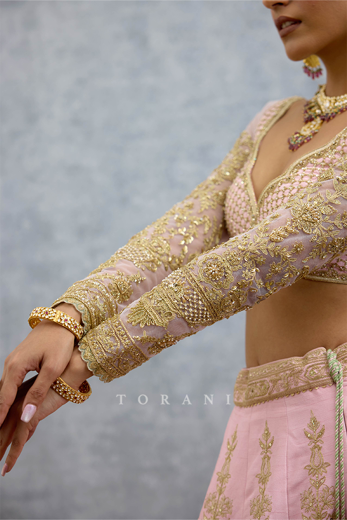 Sheesh Gul Eira Pusta Lehenga Set