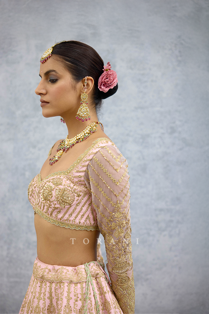 Sheesh Gul Eira Pusta Lehenga Set