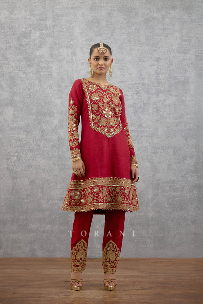 Lakshma Ayub Kurta Set