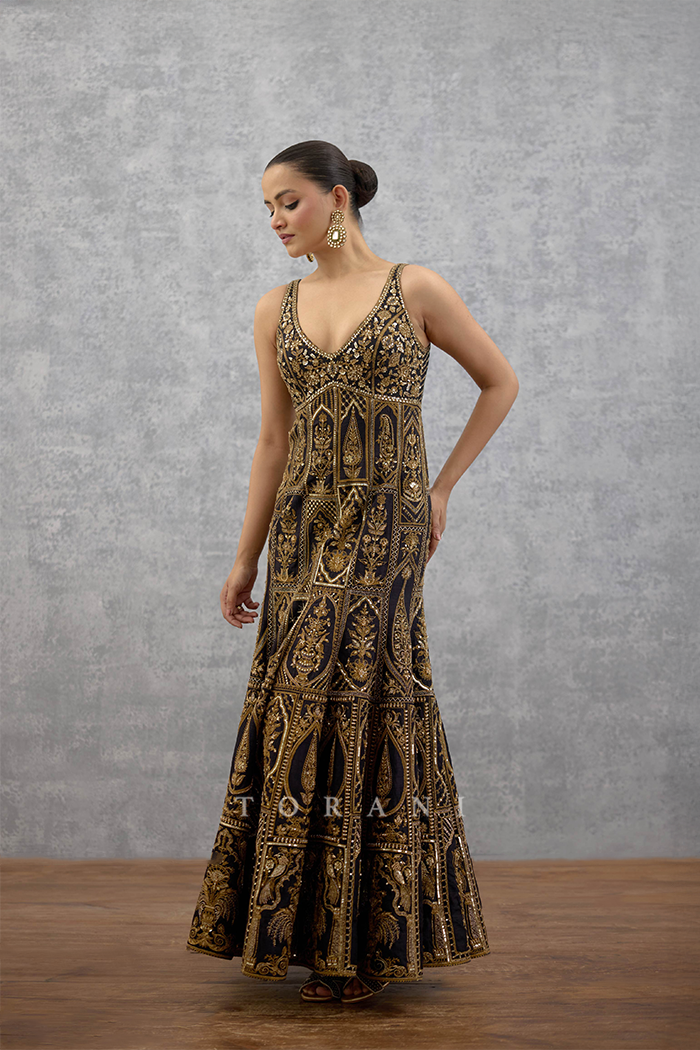 Kanchi Zarish Dress