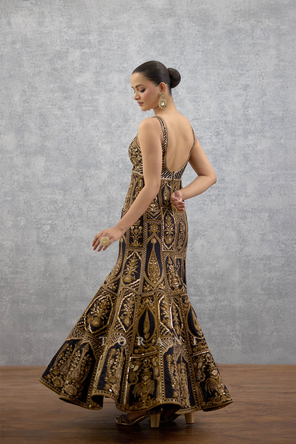 Kanchi Zarish Dress
