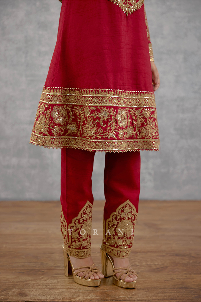Lakshma Ayub Kurta Set