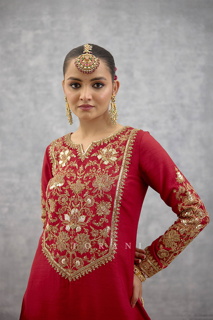Lakshma Ayub Kurta Set